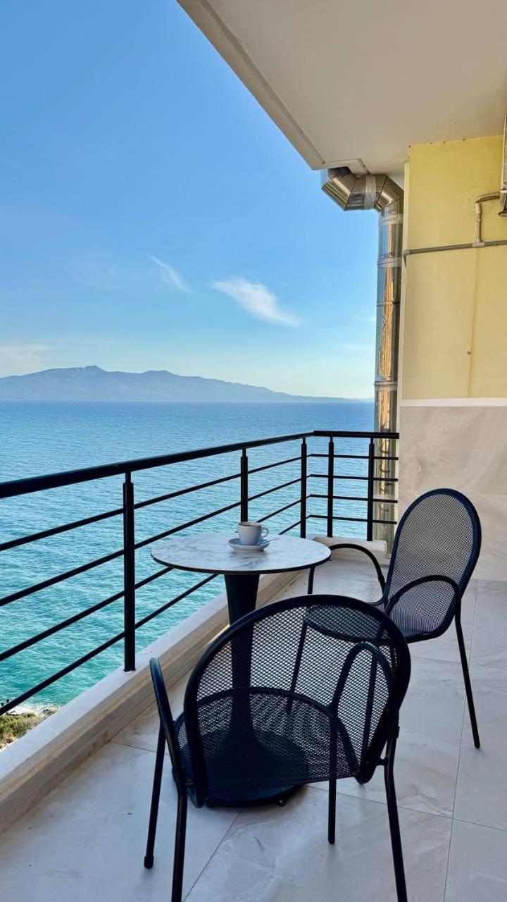 Апартаменти Viola Sea View Penthouse Саранда Екстер'єр фото