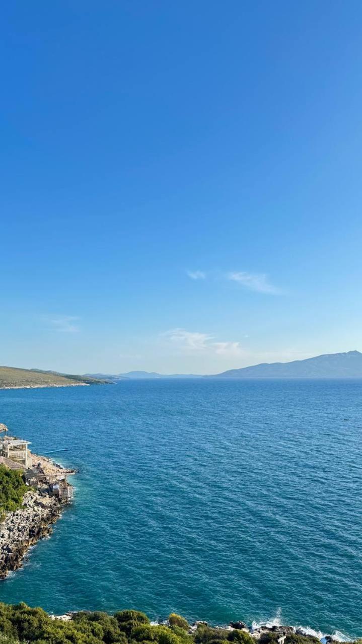 Апартаменти Viola Sea View Penthouse Саранда Екстер'єр фото
